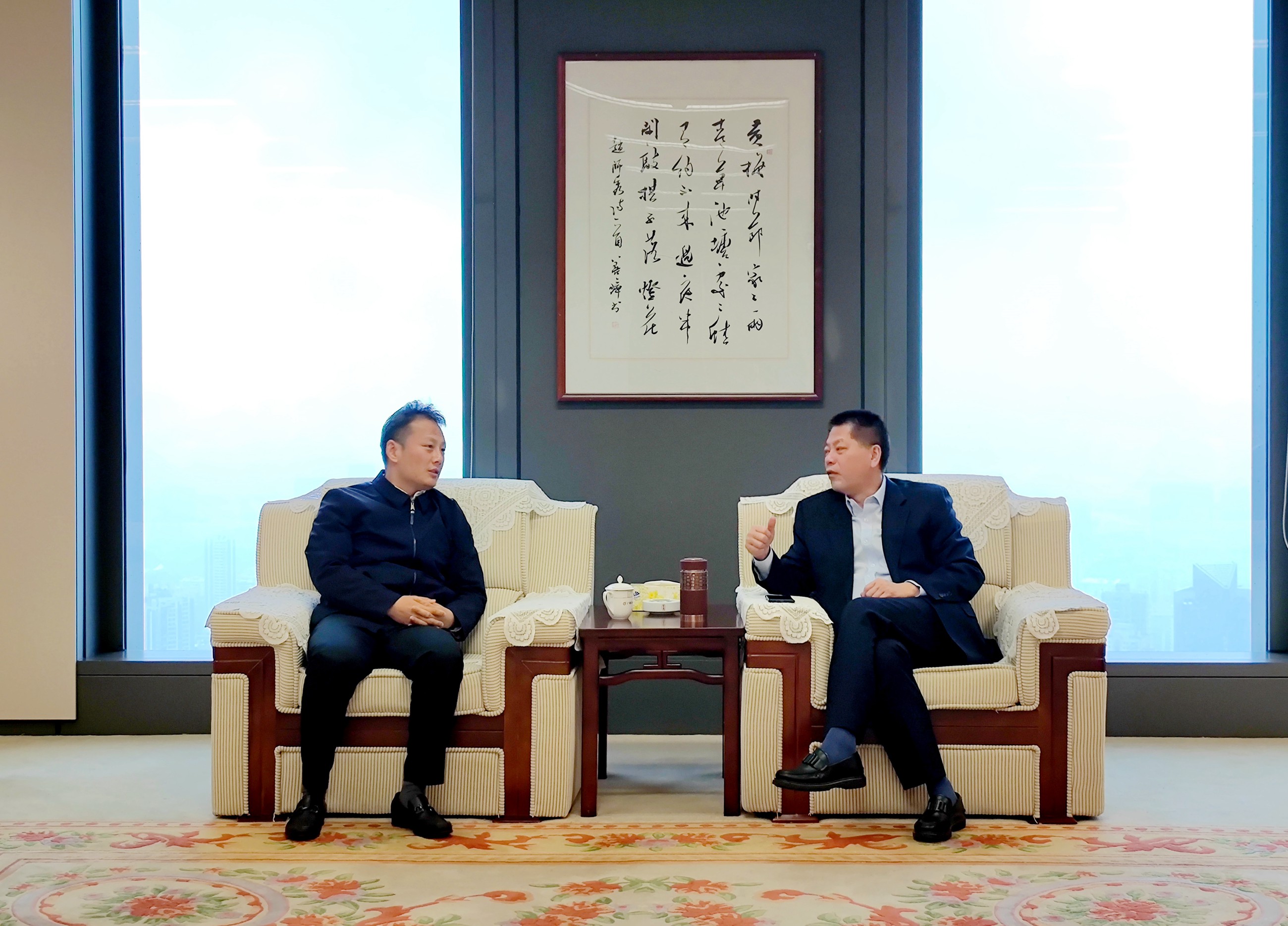 武岳彪與廣晟集團黨委書記、董事長劉衛東座談交流.jpg